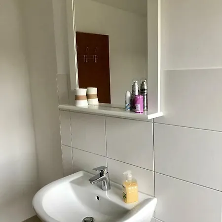 Grosses 1-zimmer Wohlfuhl-appartement Lägenhet Rednitzhembach