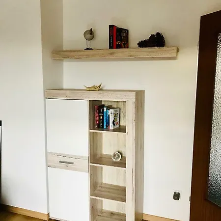 Grosses 1-zimmer Wohlfuhl-appartement Lägenhet
